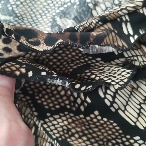 Animal Print Blouse Size M - Picture 8 of 9